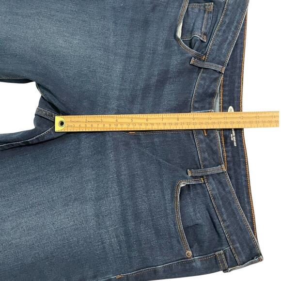 Old Navy Womens Size 14 Kicker Boot Cut Stretch Mid Rise Dark Wash Blue Denim - Picture 10 of 12